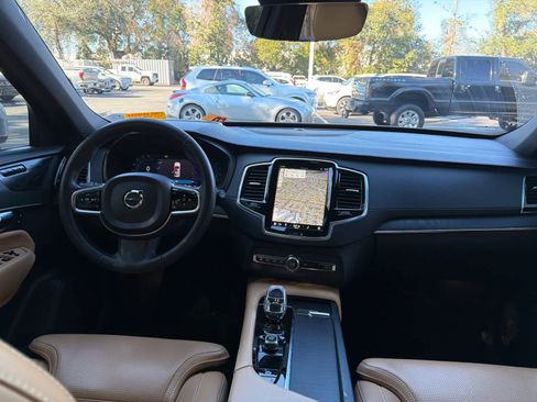 Certified 2023 Volvo XC90 B6 Ultimate w/ Protection Package Premier image 23