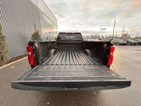 Used 2025 Chevrolet Silverado 3500 High Country w/ Technology Package image 12