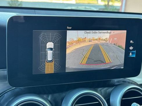 Used 2021 Mercedes-Benz GLC 300 image 22