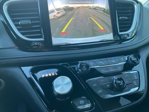 New 2026 Chrysler Pacifica Select image 38