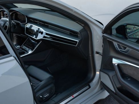 Used 2021 Audi RS 6 image 25