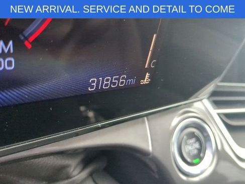 Used 2025 Chevrolet Trax ACTIV w/ Driver Confidence Package FWD image 2