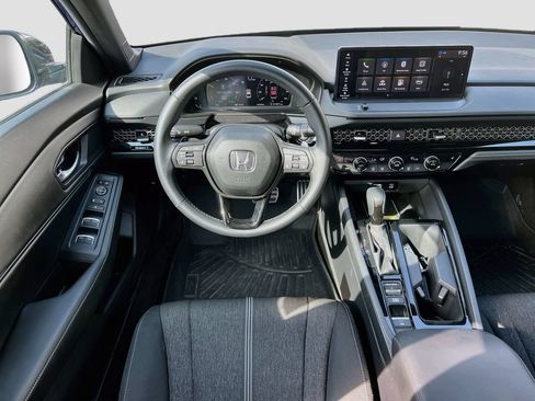 Used 2025 Honda Accord Sport image 22