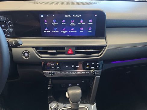 Certified 2024 Kia Seltos EX FWD image 25