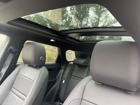 Used 2025 Land Rover Range Rover Evoque S image 11