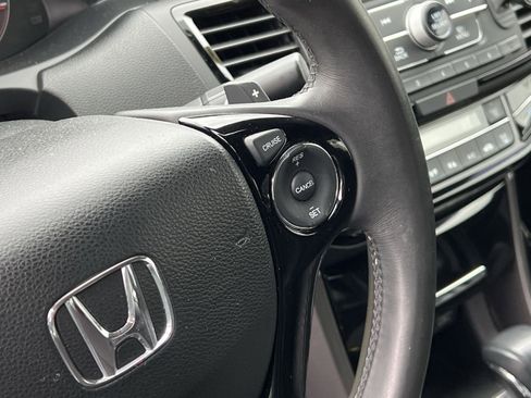 Used 2016 Honda Accord Sport image 33