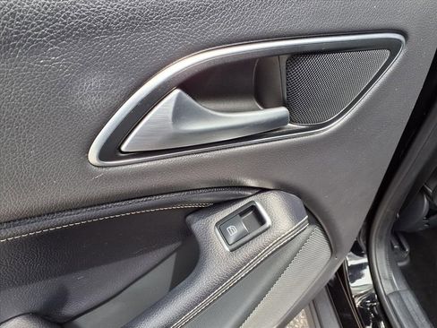 Used 2017 Mercedes-Benz GLA 250 4MATIC image 12