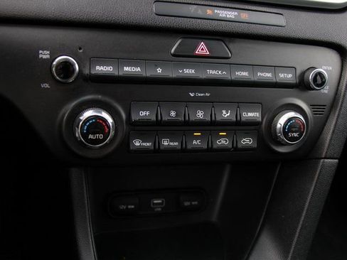 Used 2020 Kia Sportage LX w/ LX Popular Package image 21