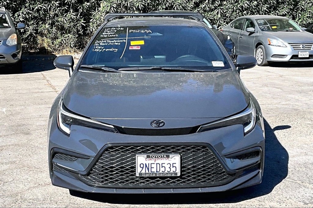 Used 2024 Toyota Corolla SE w/ SE Premium Package FWD image 2
