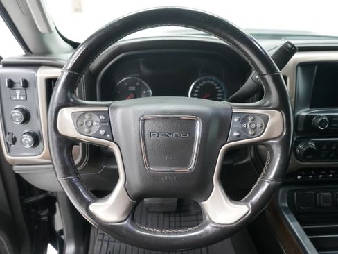 Used 2019 GMC Sierra 2500 Denali w/ Duramax Plus Package AWD/4WD image 15