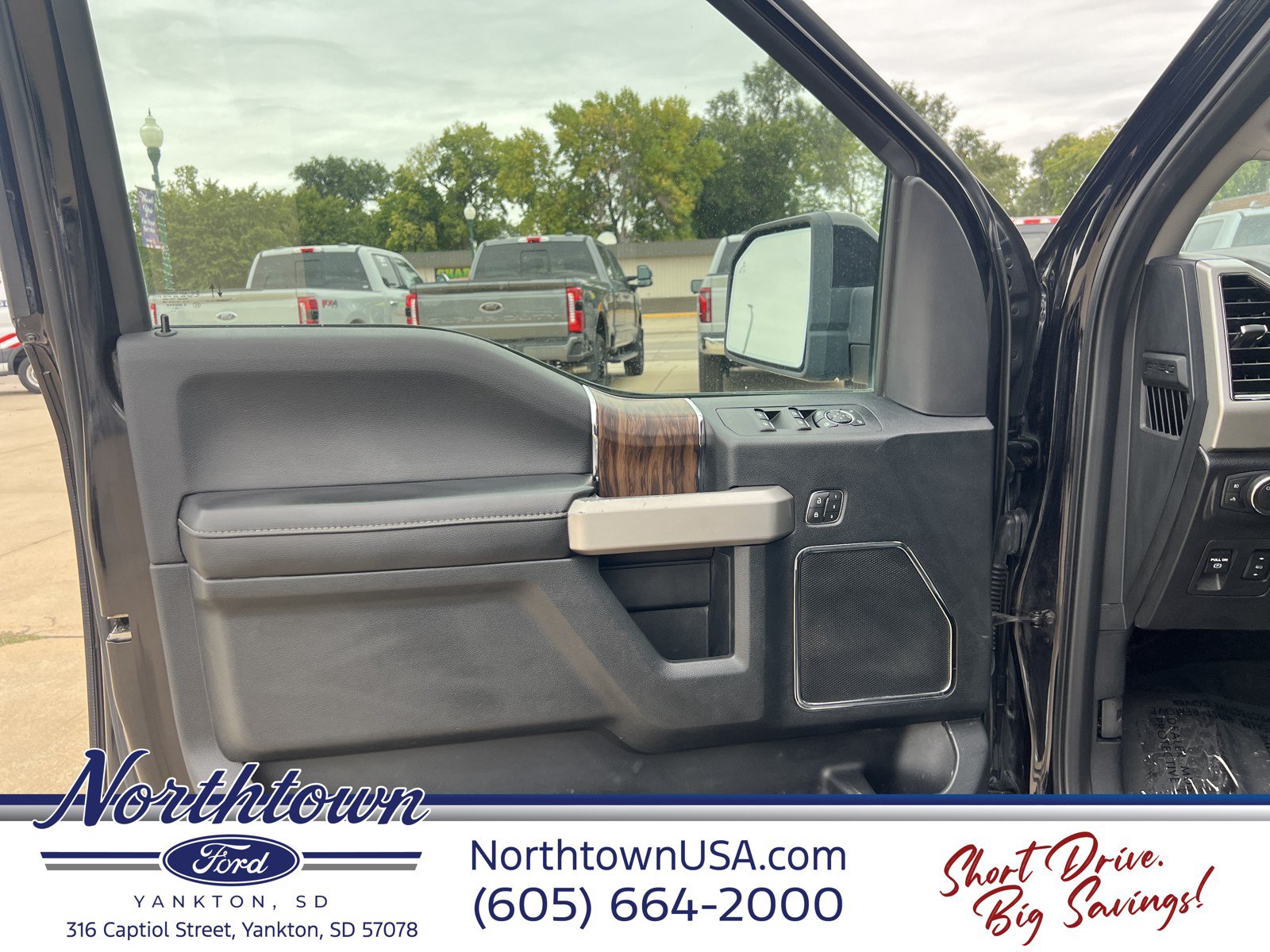 Used 2020 Ford F150 Lariat w/ Equipment Group 501A Mid AWD/4WD image 13