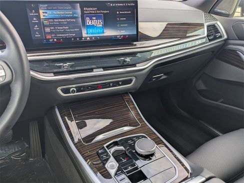 Used 2025 BMW X5 xDrive40i w/ Premium Package image 24