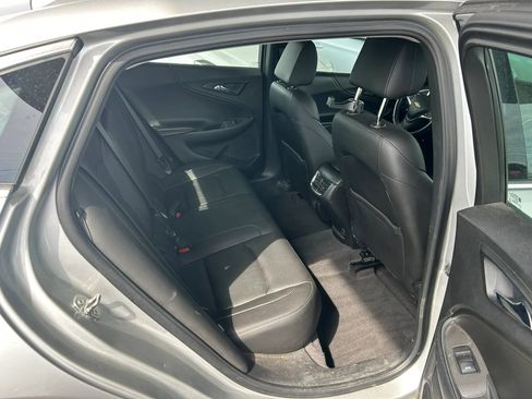 Used 2019 Chevrolet Malibu Hybrid w/ Leather Package image 6