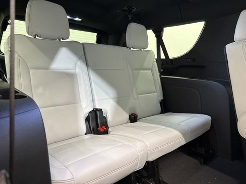 New 2026 Chevrolet Suburban Premier AWD/4WD image 14