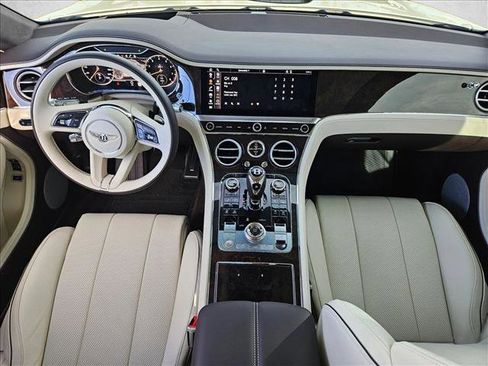 Used 2024 Bentley Continental GT V8 image 16
