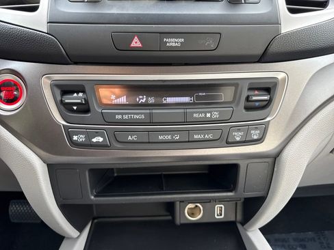 Used 2019 Honda Pilot LX image 22