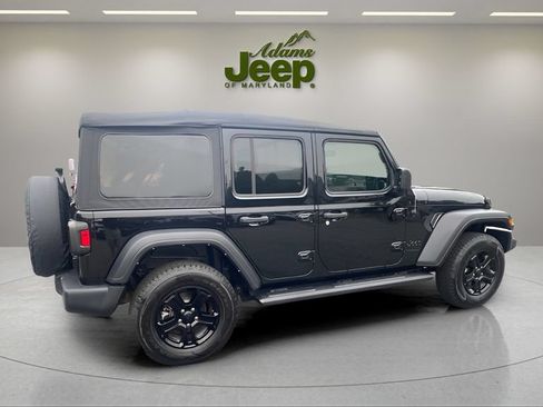 Used 2022 Jeep Wrangler Unlimited Sport AWD/4WD image 12