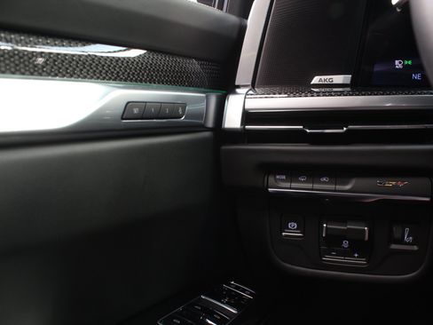 Used 2026 Cadillac Escalade V AWD/4WD image 36