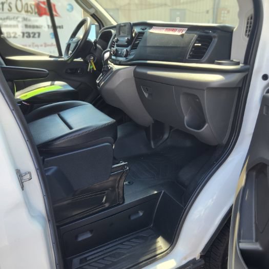 Used 2022 Ford Transit 350 DRW RWD image 18