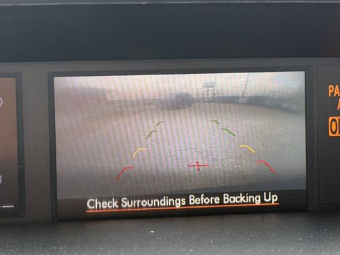 Used 2015 Subaru Forester 2.5i Limited AWD/4WD image 25