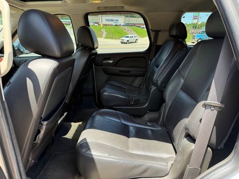 Used 2010 Chevrolet Tahoe LTZ AWD/4WD image 14