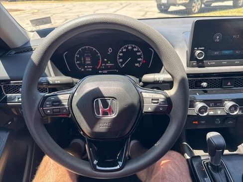 Used 2022 Honda Civic LX image 17