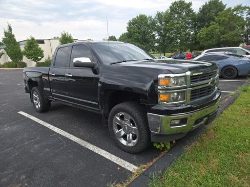 Used 2014 Chevrolet Silverado 1500 LTZ Z71 w/ LTZ Plus Package AWD/4WD image 2