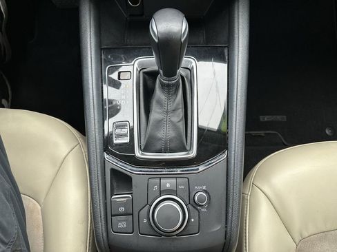 Used 2019 MAZDA CX-5 Touring image 27