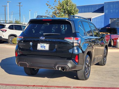 Certified 2025 Subaru Forester Limited image 3