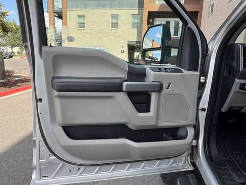 Used 2017 Ford F250 XLT AWD/4WD image 22