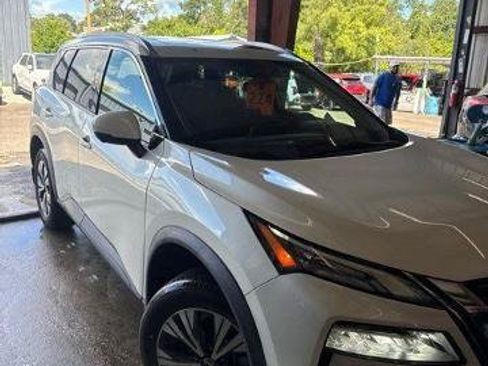 Certified 2021 Nissan Rogue SV w/ Premium Package AWD/4WD image 1