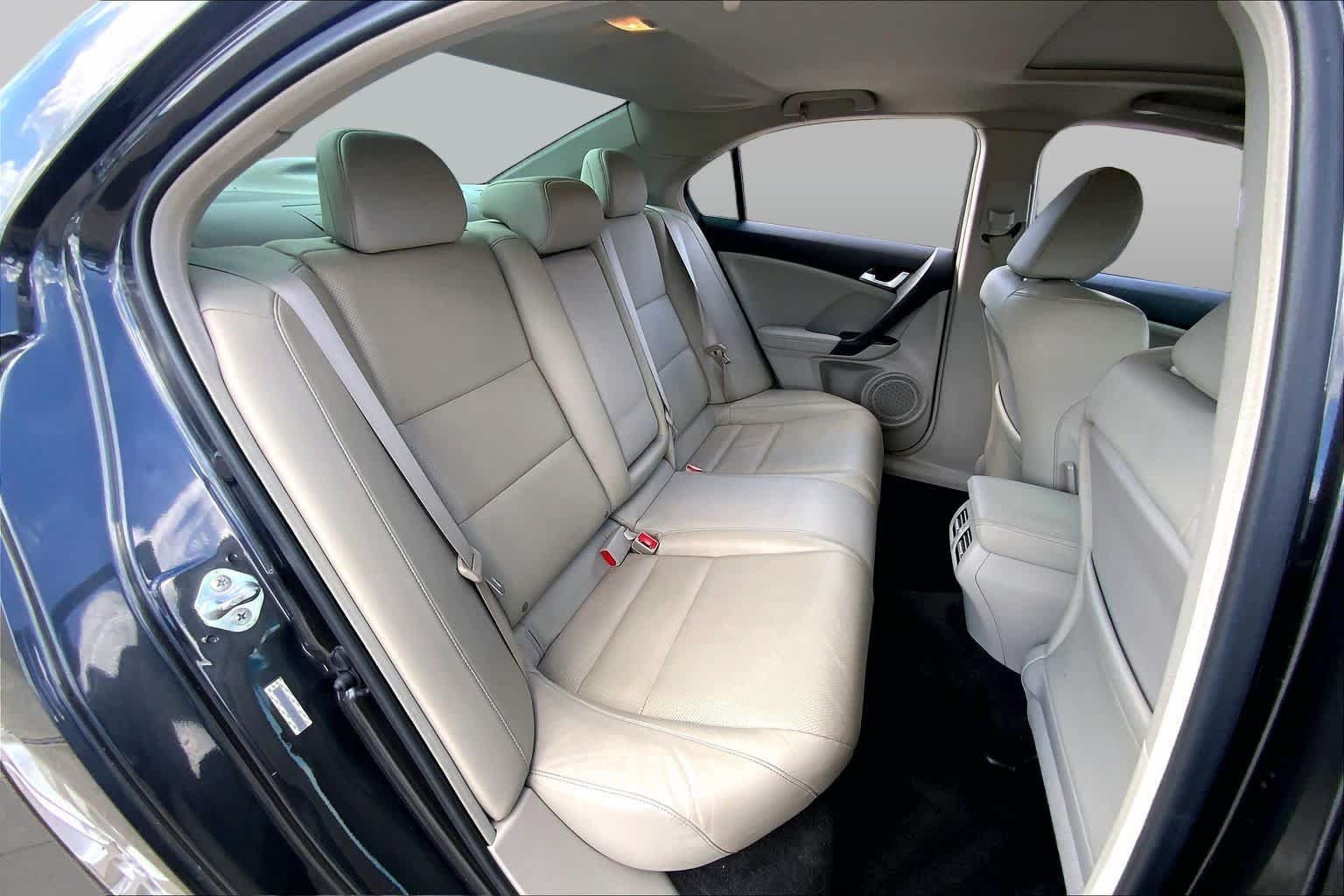 Used 2011 Acura TSX V6 Sedan FWD image 19