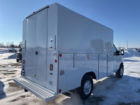 New 2026 Ford E-350 and Econoline 350 Super Duty w/ Power Equipment Group RWD image 3
