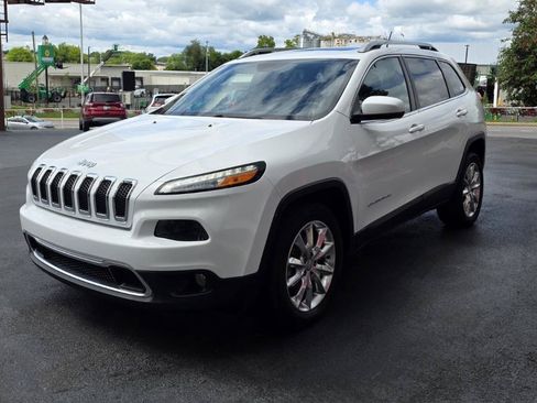 Used 2015 Jeep Cherokee Limited w/ Luxury Group FWD image 7