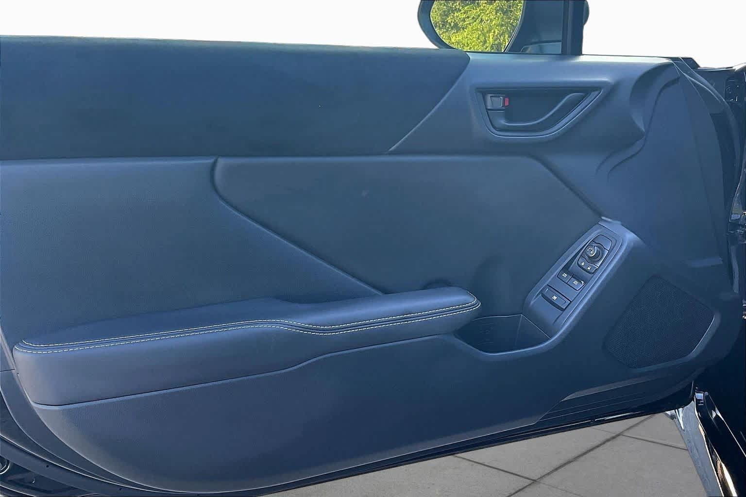 Used 2025 Toyota GR86 Premium RWD image 22