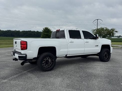 Used 2018 Chevrolet Silverado 2500 LTZ w/ Duramax Plus Package AWD/4WD image 8
