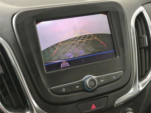 Certified 2020 Chevrolet Equinox LT w/ Driver Convenience Package image 14