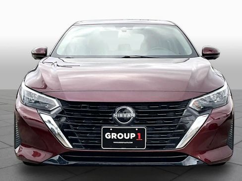 Used 2024 Nissan Sentra SV w/ SV Premium Package FWD image 4