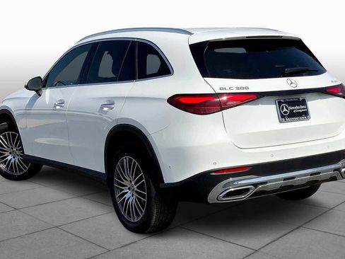 Certified 2025 Mercedes-Benz GLC 300 4MATIC image 4