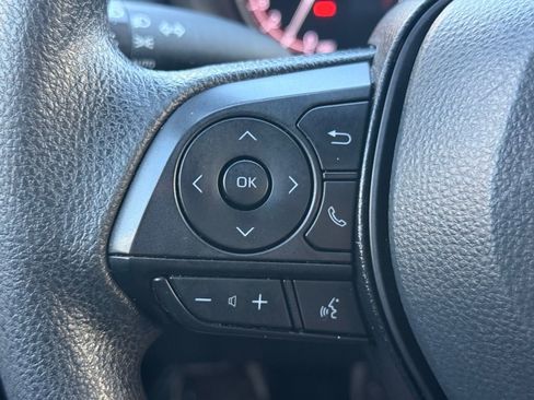 Used 2024 Toyota RAV4 XLE image 27