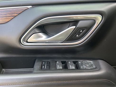 Used 2022 Chevrolet Tahoe High Country image 15