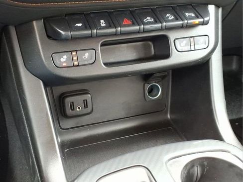 Used 2022 GMC Canyon AT4 w/ Trailering Package image 26