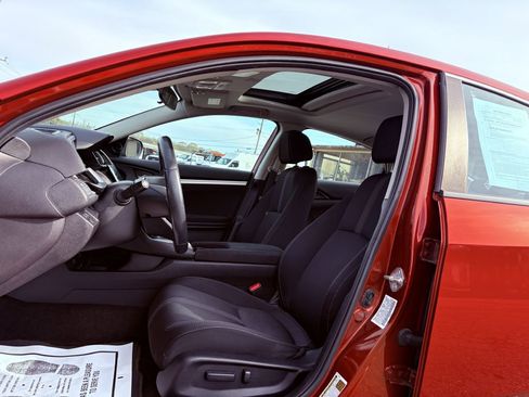 Used 2020 Honda Civic EX image 10