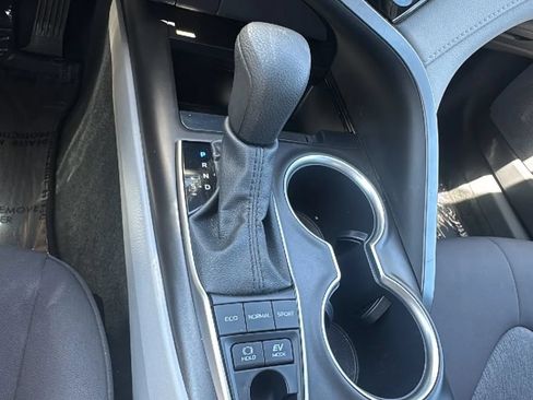 Used 2022 Toyota Camry LE FWD image 26