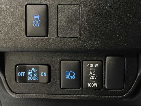 Certified 2023 Toyota Tacoma TRD Off-Road image 17