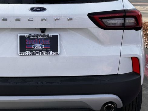 New 2026 Ford Escape Active image 6