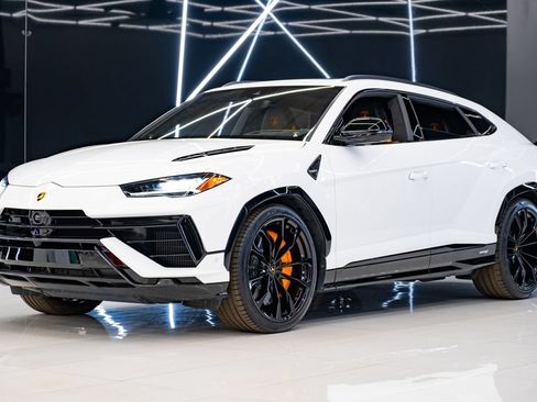 Used 2023 Lamborghini Urus S AWD/4WD image 3