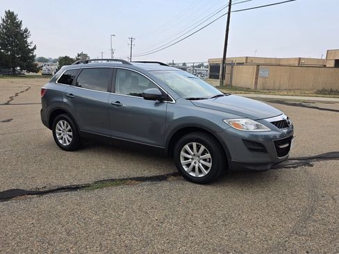 Used 2010 MAZDA CX-9 Touring w/ Moonroof & Bose Audio Pkg FWD image 10