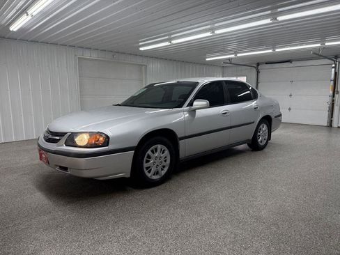 Used 2003 Chevrolet Impala Sedan w/ Preferred Equipment Group FWD image 3