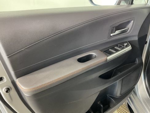 Used 2022 Toyota Sienna XSE w/ XSE Plus Package FWD image 17